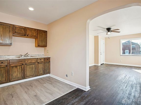 5th image of 111 E Norman Ave