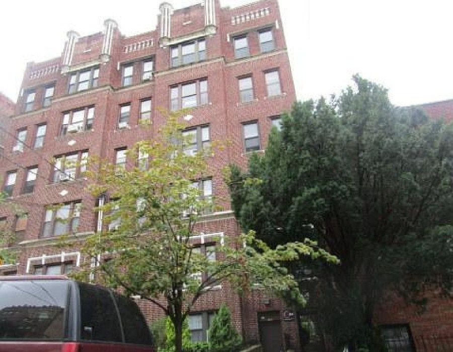 2nd image of 275 Harrison Ave #401