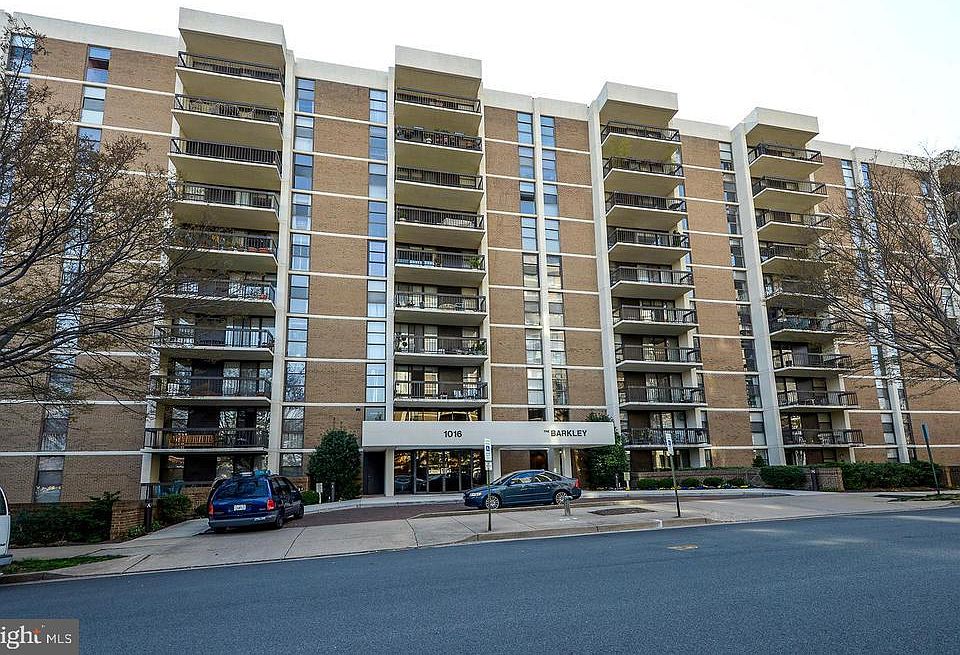 1st image of 1016 S Wayne St APT 401