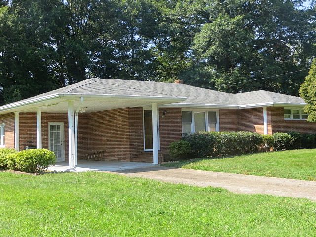 1st image of 109 Astor Ct