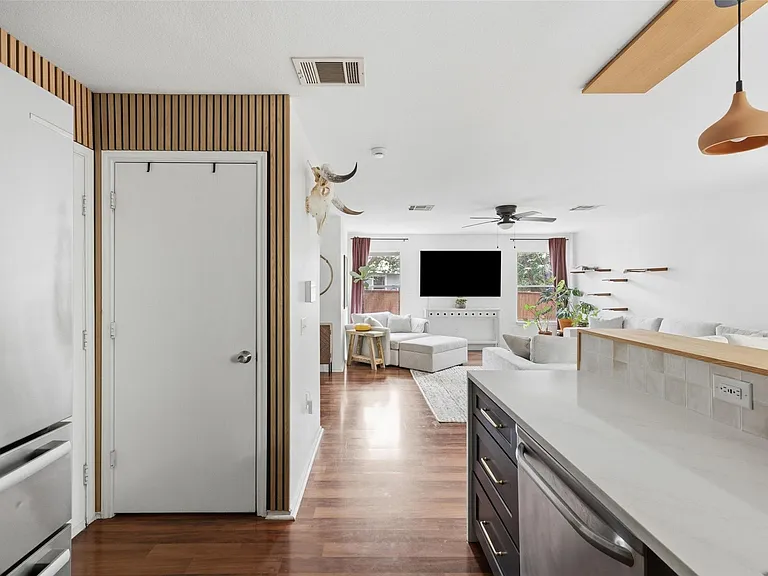 1616 Strickland Dr — Photo 16