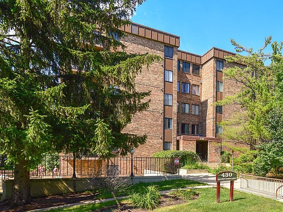2nd image of 430 Walnut Creek Ln Unit 2106