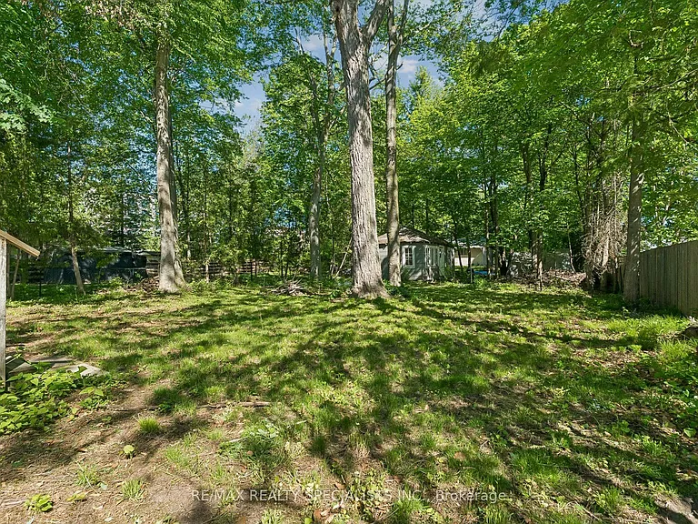 782 Hastings Ave — Photo 36