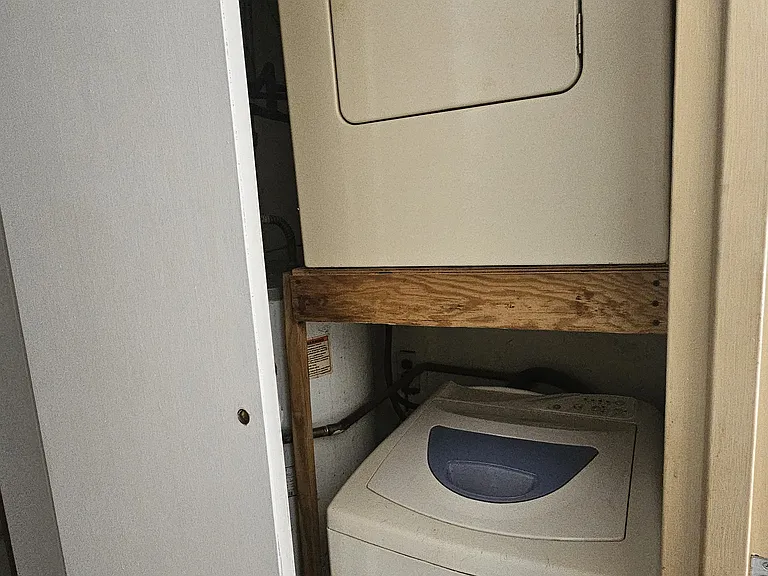 100 Campbell Cir #27 — Photo 12