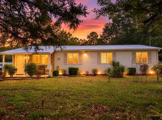 621 Martin Luther King Jr Dr, Kilgore, TX 75662