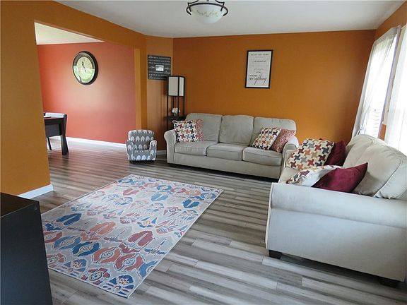 2nd image of 36 Fraser Dr