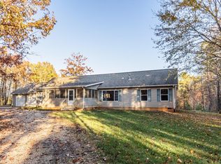 268 Lemon Ridge Ln, Appomattox, VA 24522