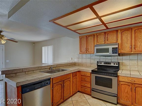 5th image of 3391 Pavlo St