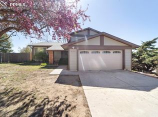 660 E Cheyenne Mountain Blvd, Colorado Springs, CO 80906