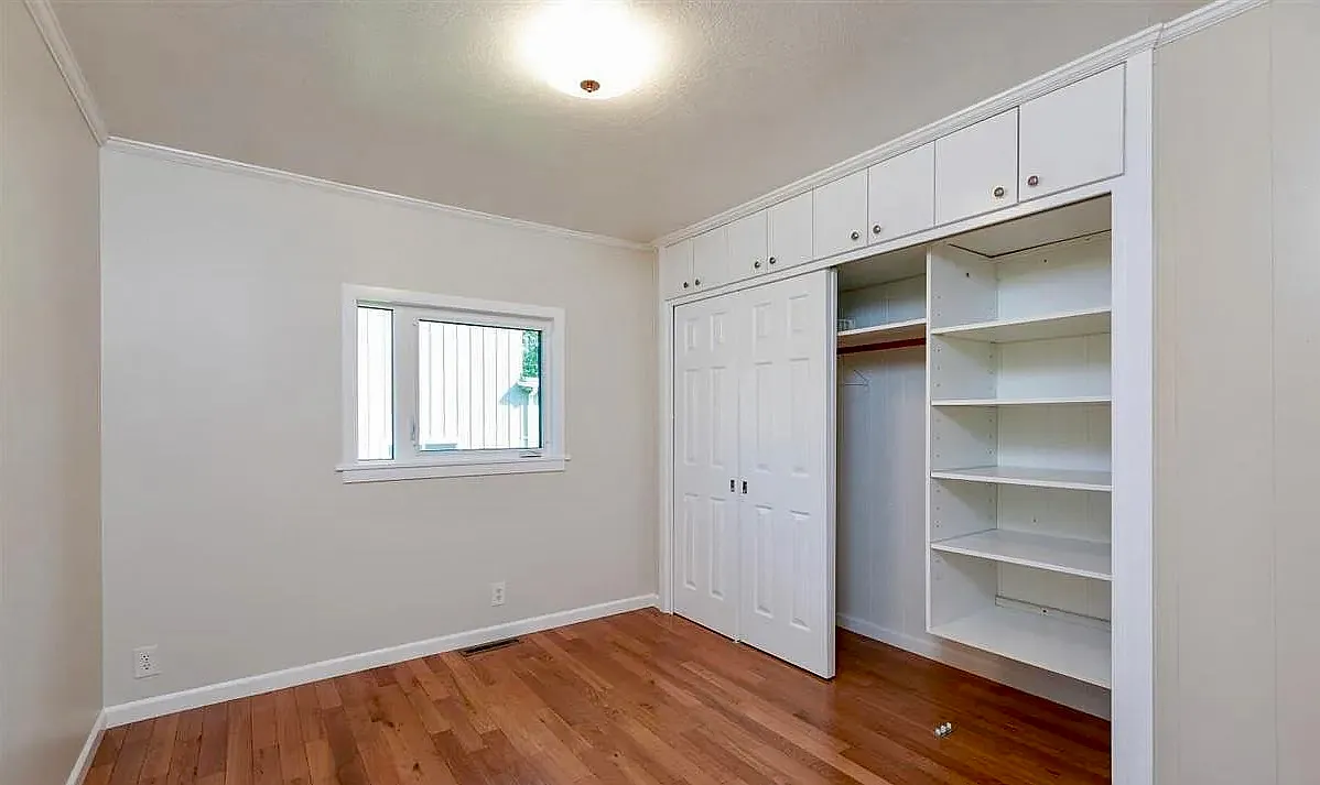 3 bed, 1101 sqft, $2,700 — Photo 4