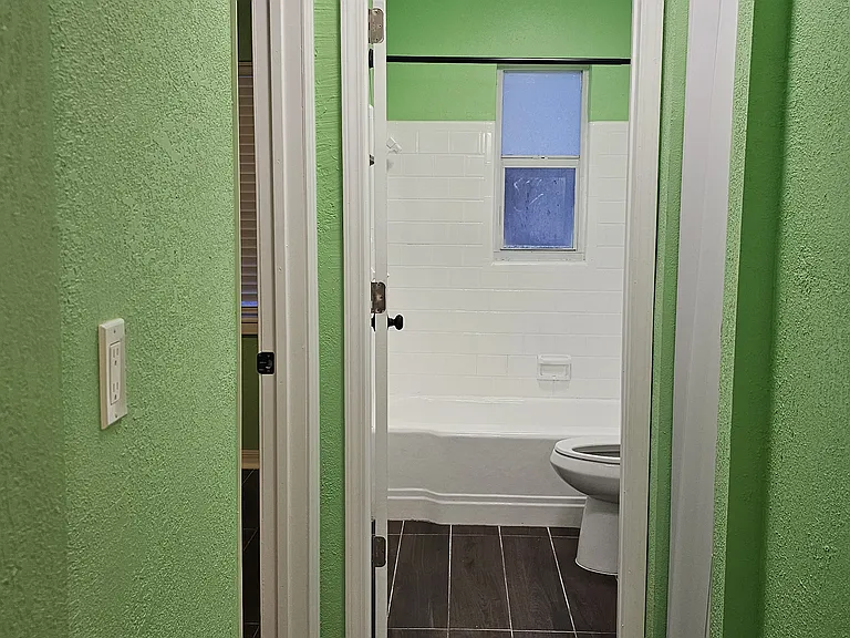 115 145th Ave E #3 — Photo 8