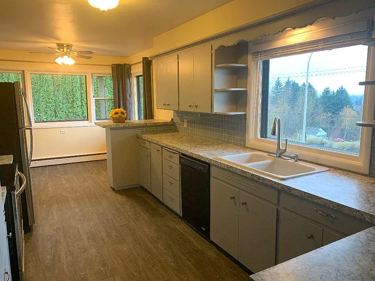9420 SE 92nd Ave — Photo 8