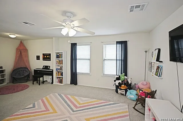 138 Buttercup Bnd — Photo 17