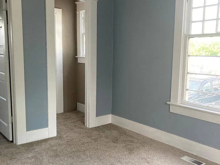 1250 Ferry St SW — Photo 5