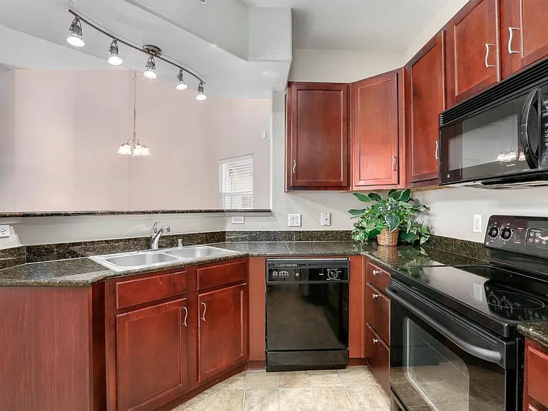 1900 Danbrook Dr #1427 — Photo 10