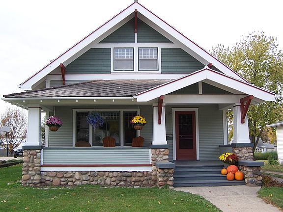4th image of 503 4th St