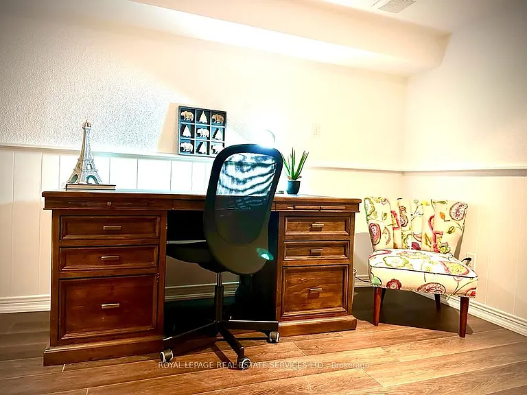 1542 Lancaster Dr #97 — Photo 15