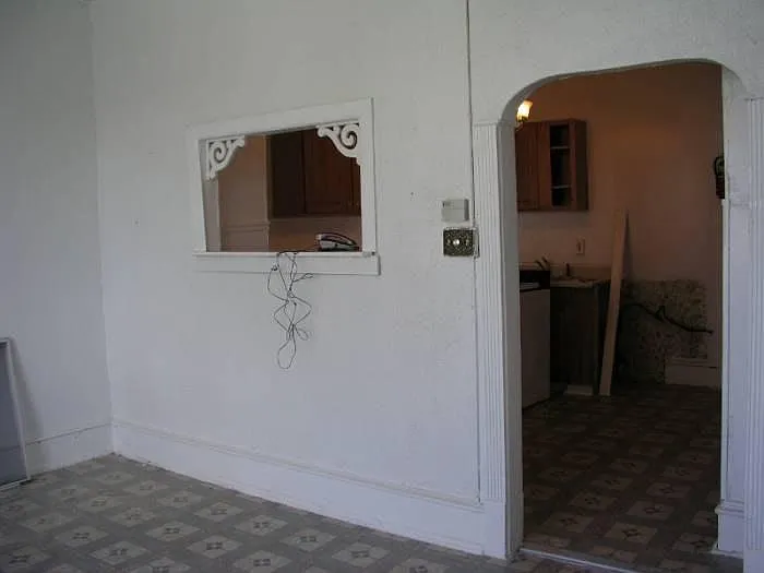936 Lindley Avenue — Photo 3
