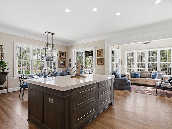 3rd image of 1150 Liberty Bluff Rd