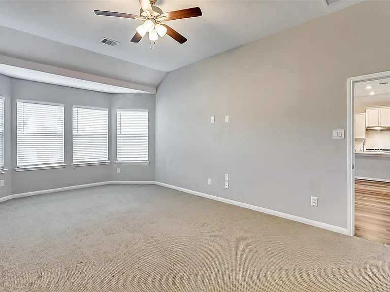 2165 Woodland Pine Dr — Photo 34