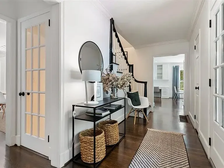 3825 Peachtree Dunwoody Rd NE — Photo 67