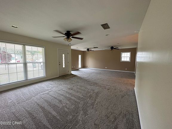 3rd image of 214 Hudson Dr NW