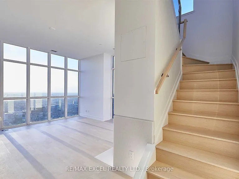 7 Grenville St #6403 — Photo 7