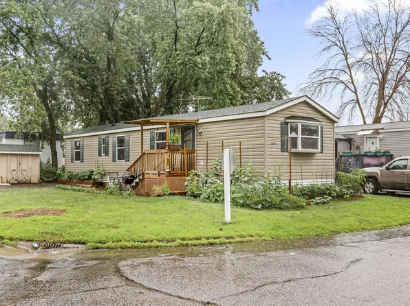 2401 Bison Dr, Maplewood, MN 55119