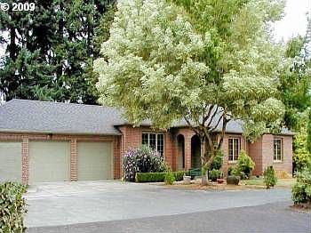 2nd image of 712 NW 121st Cir