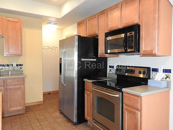 3rd image of 9904 Martin Luther King Blvd