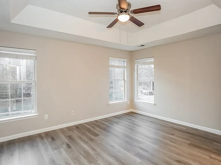 7640 Lady Bank Dr — Photo 9