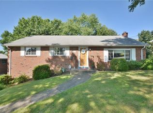 2540 N Lightwood Ave, Bethel Park, PA