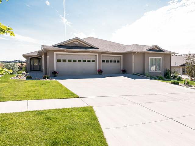 1st image of 3309 Valley Dr