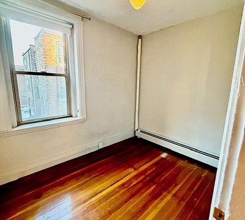 3rd image of 9 Thacher Ct #3