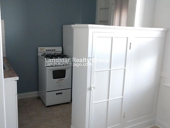 5th image of 6376 N Hermitage Ave #2