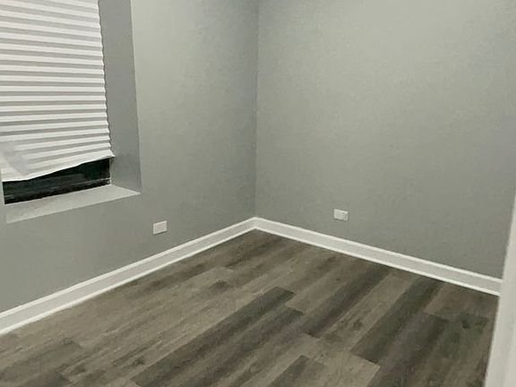 5th image of 2842 W 25th Pl Unit 1F