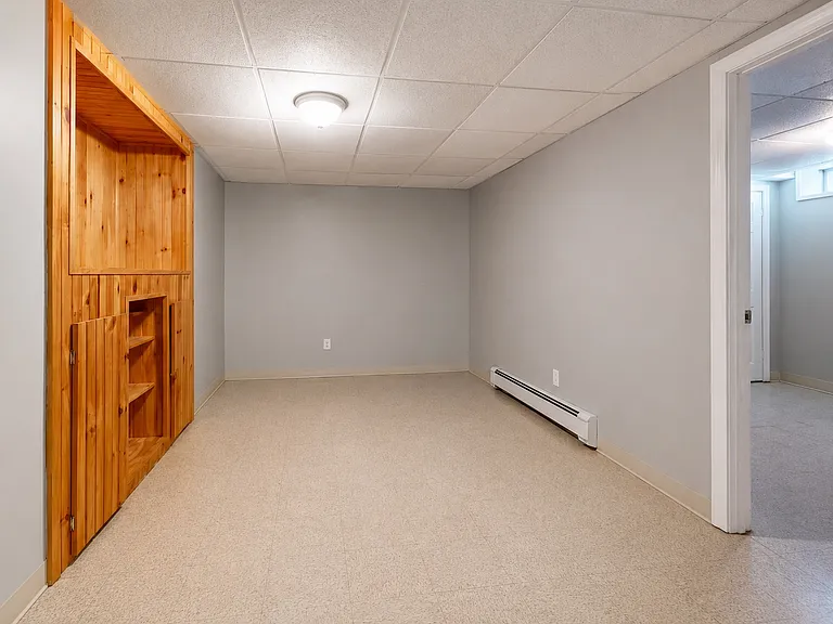 37 Euclid Ave — Photo 26