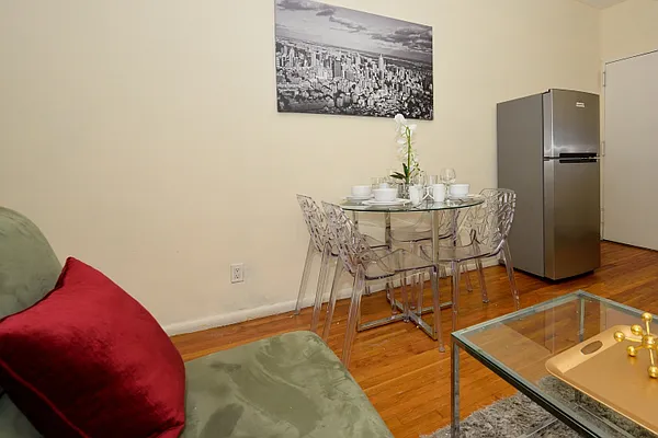 Rented by Corcoran | media 8