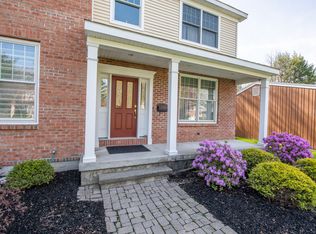 453 W Lawrence St, Albany, NY 12208