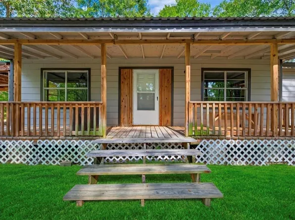 450 Dove Creek Dr, Coldspring, TX 77331