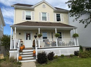 705 Benham St, Kirkland, IL 60146