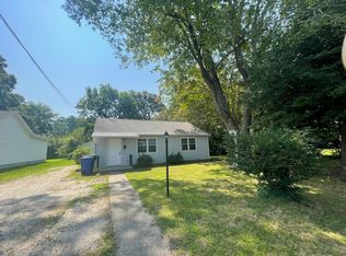 13 Gambol St, Newport News, VA 23601