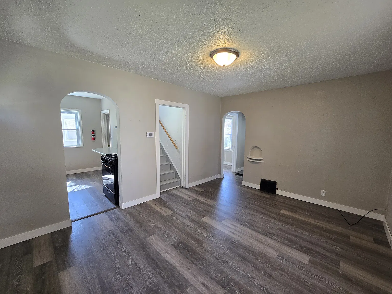 432 Gable Street - 1 — Photo 3