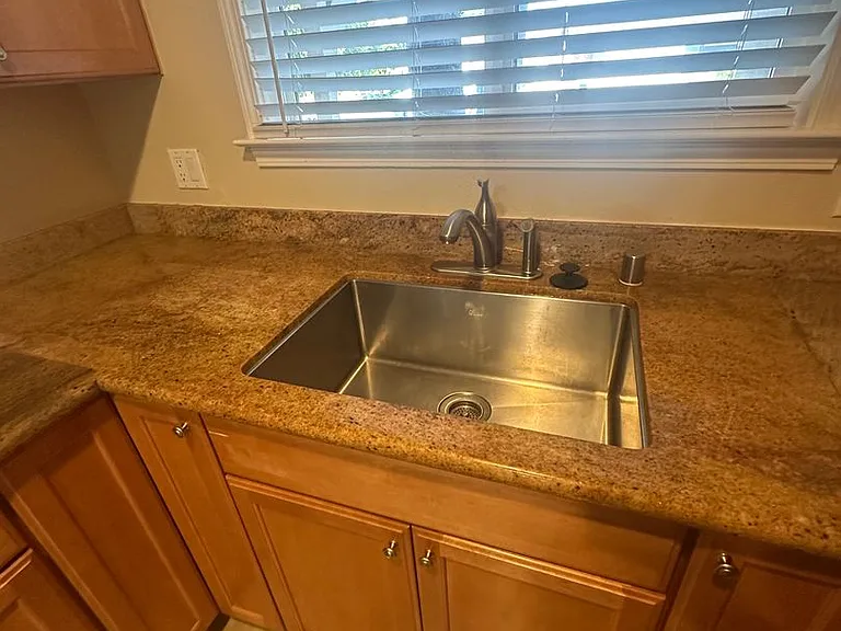 4309 Ross Ave — Photo 7