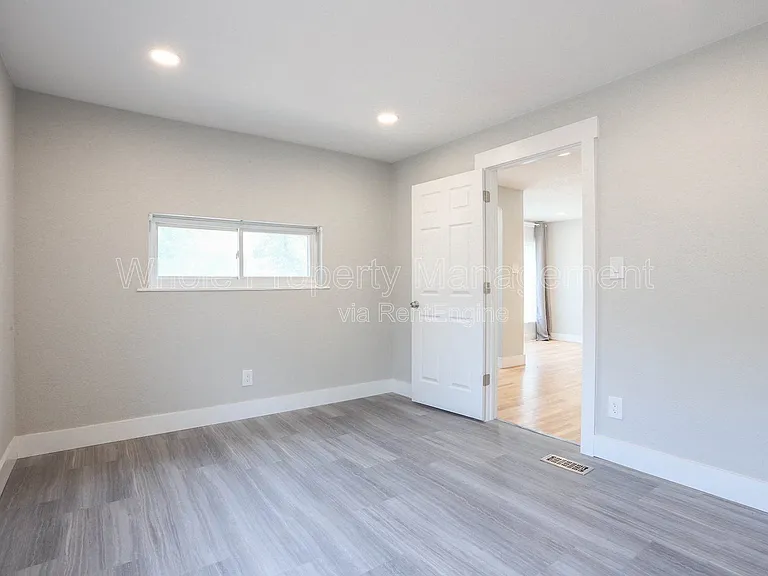 1939 Verbena St — Photo 38