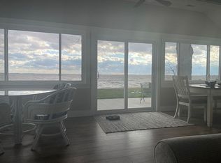 1226 E Hickory Grove Rd, Pt Clinton, OH 43452