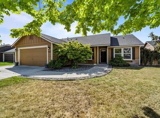6412 Three Rivers Dr, Pasco, WA 99301