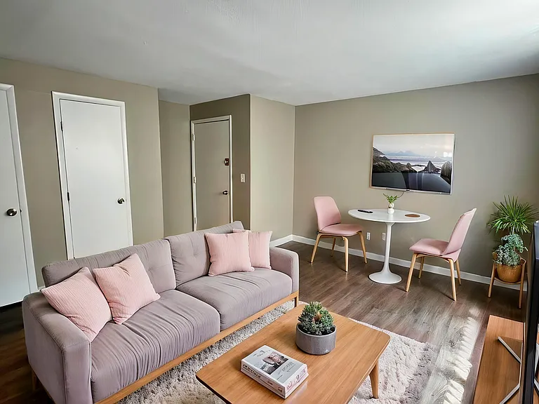 2518 Moorman Ave #3 — Photo 1