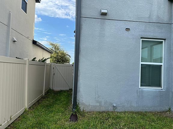 5th image of 9881 Summerlake Groves St