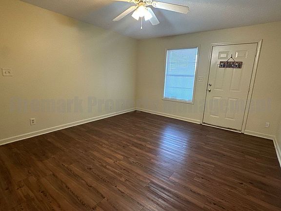 3rd image of 128 Marie Dr #4